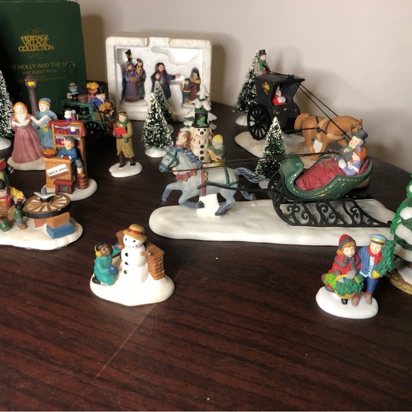 Department 56 Dickens Village – Figurines (lot of 12)  - $60 - Picture 1 of 16
